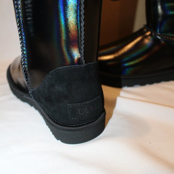 NIB UGG WOMEN'S IRRIDESCENT BLACK LEATHER SHEARLING LINED BOOTS - Picture 4 of 7